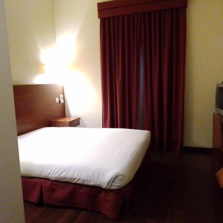 Hotel Acez Vendas Novas Luaran gambar