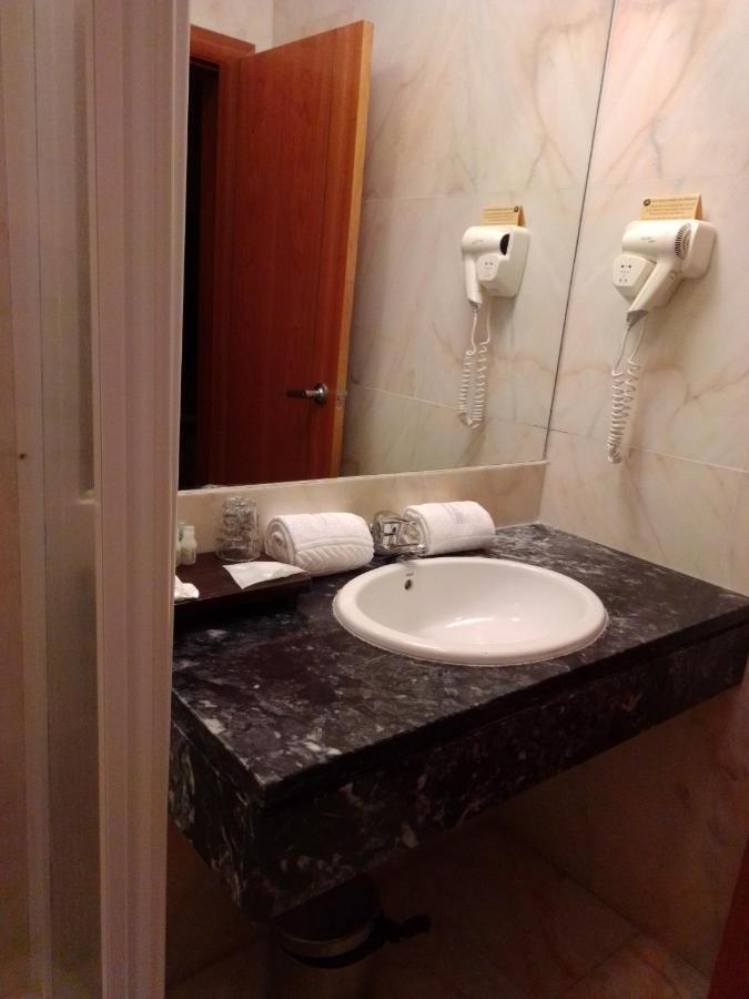 Hotel Acez Vendas Novas Luaran gambar